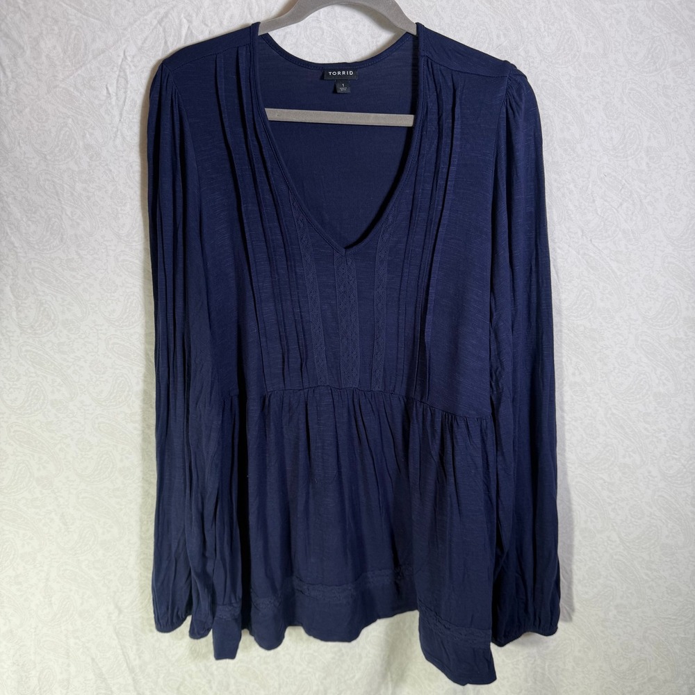 Torrid Womens Navy Blue Lace Pintuck Babydoll V-Neck Blouse Top Size 1 1X